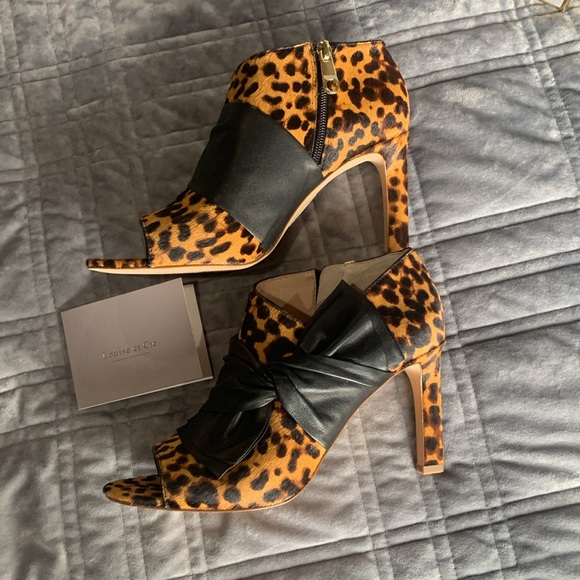 Louise et Cie Leopard Print Women's Shoes with Black Leather Bow - Size 8.5 - Picture 3 of 11